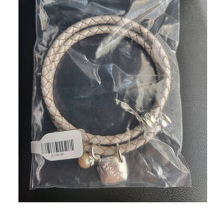 Vantel Pearl White Leather Wrap with Peach Pearl - Trust - B7140-SP